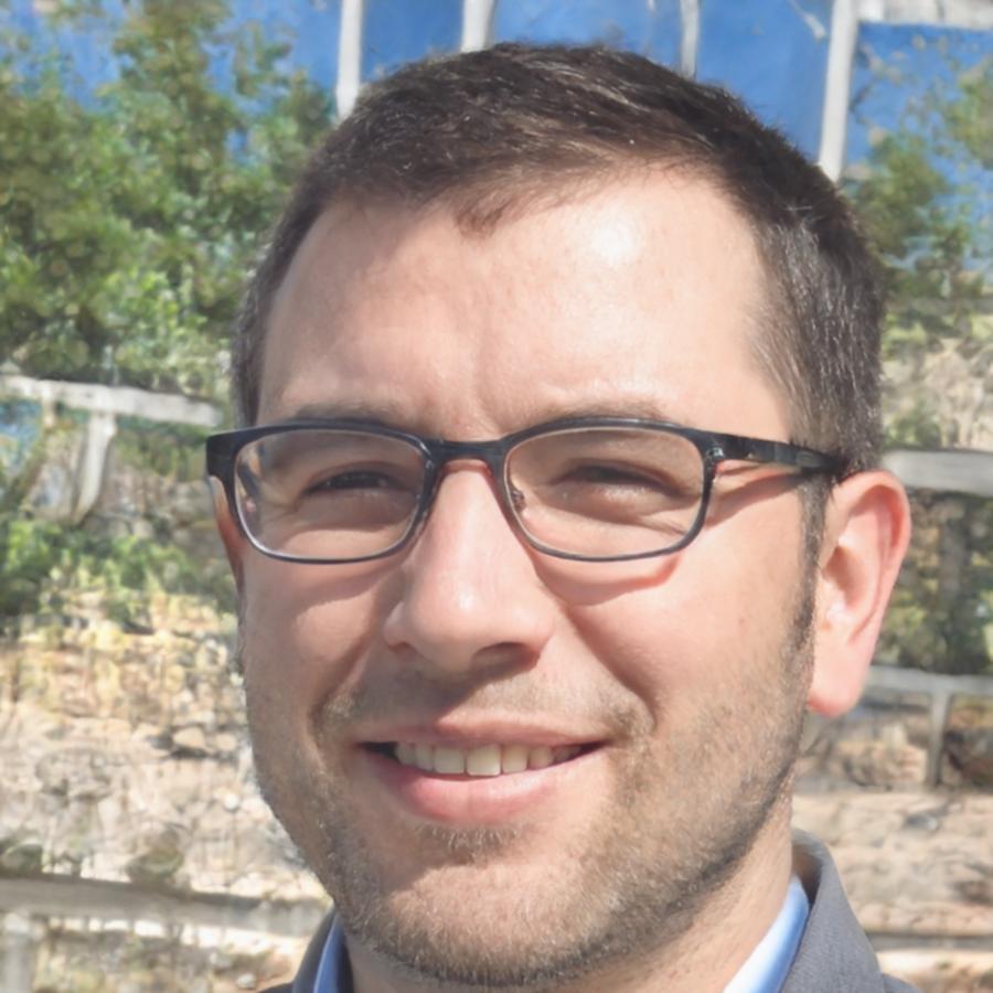 Dr. Miguel Herrera, investigador en educación financiera